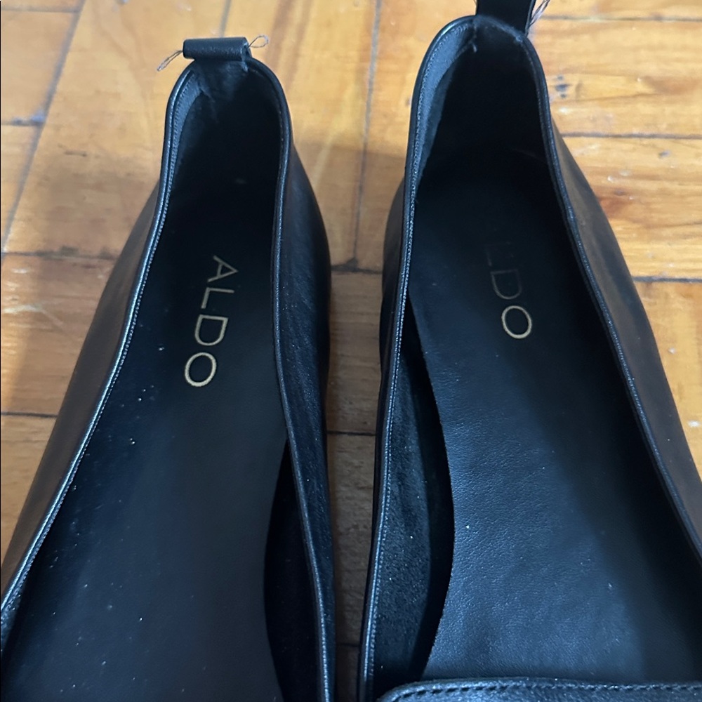 Aldo Black Pointed Toe Flats - Picture 5 of 7
